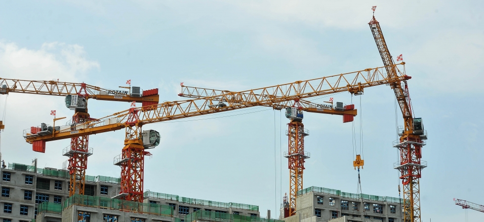 Potain-MCT-385-cranes-chosen-for-Singapores-first-smart-housing-block-3.jpg