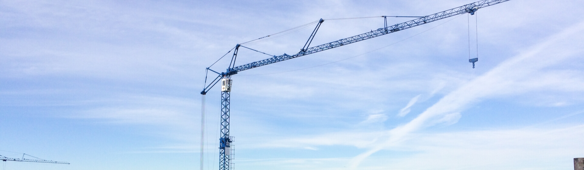 Manitowoc’s EnCORE™ program delivers a refurbished lifting solution to De Gerlien van Tiem Shipyard (image 1) Manitowocs-EnCORE-program.jpg