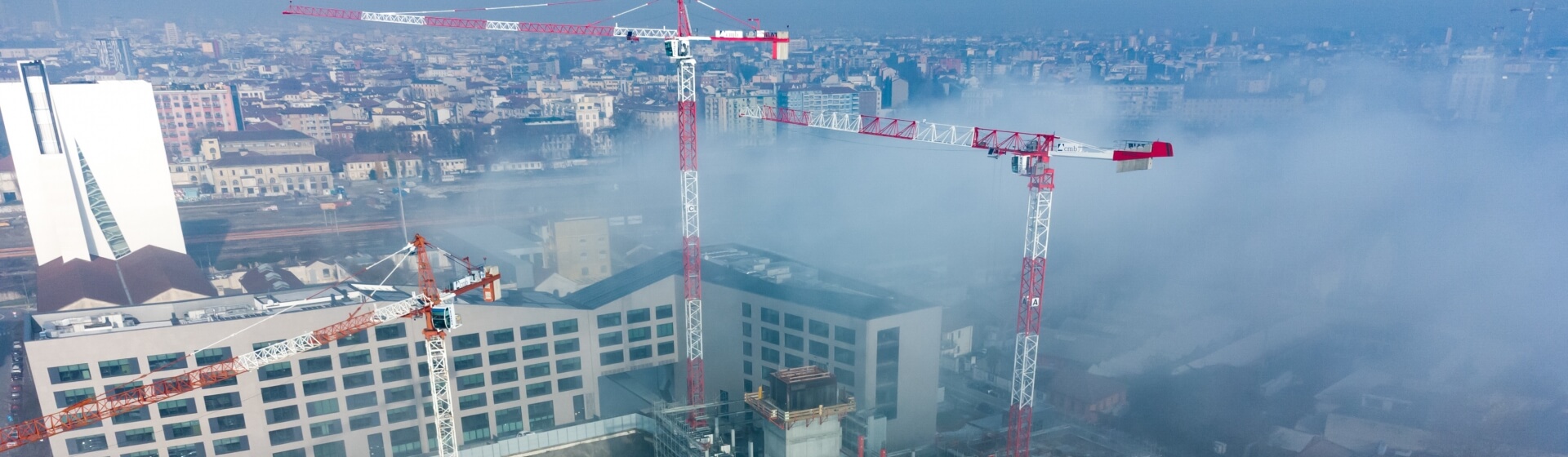 Three-Potain-cranes-deployed-for-Symbiosis-urban-regeneration-project-in-Milan-Italy-04.jpg