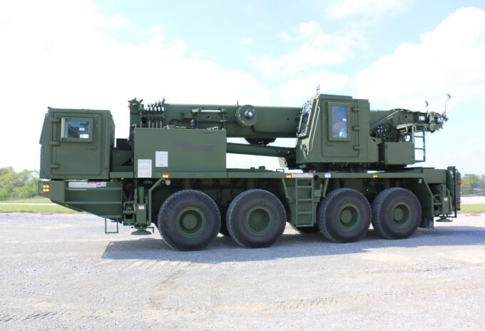 Manitowoc-starts-deliveries-of-Grove-GMK4060HC-all-terrain-cranes-to-the-Army-04.jpg