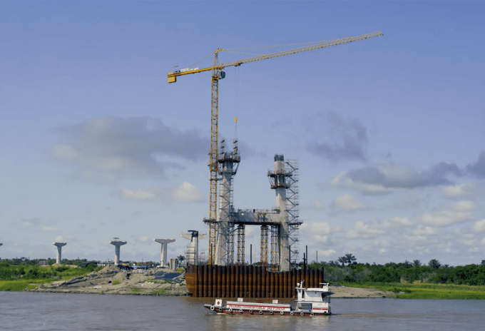 Potain-MC-310-K16-tower-crane-duo-erects-1410-ft-bridge-in-Perus-Amazon-03.png