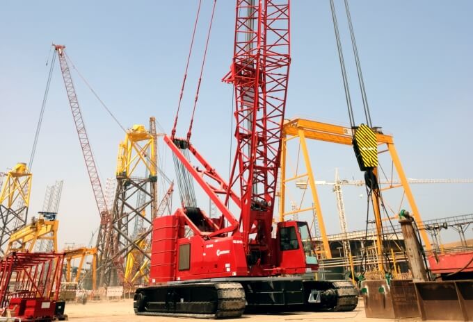 Lamprell-adds-second-Manitowoc-999-crawler-crane-to-support-energy-projects-1.jpg